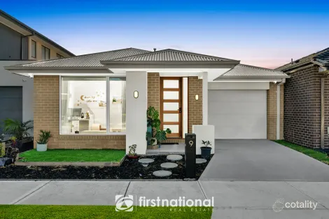 9 Yoho Rd, Clyde, VIC 3978