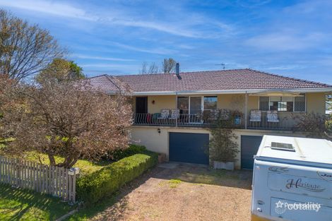 Property photo of 13 Merinda Place Armidale NSW 2350