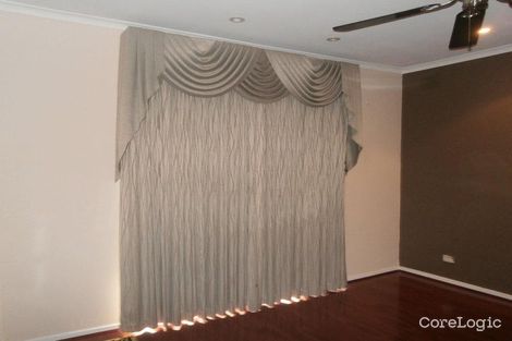 Property photo of 34 Kinkead Crescent Endeavour Hills VIC 3802