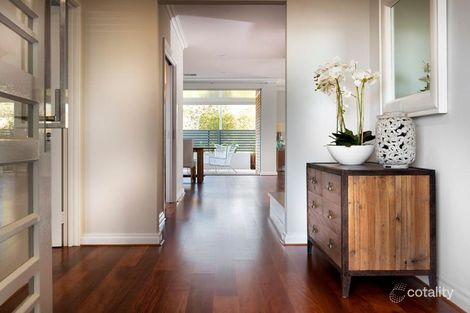 38 Velaluka Dr, Lake Coogee, WA 6166