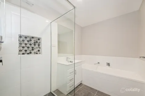 Property photo of 11 Neumann Drive Yarrabilba QLD 4207