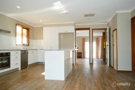 Property photo of 26 Balfour Crescent Wanniassa ACT 2903