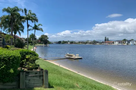 7/33-35 Duet Dr, Mermaid Waters, QLD 4218