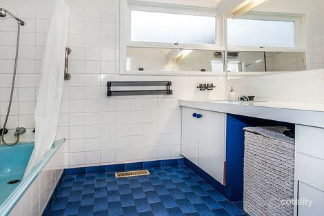 Property photo of 19 Rosalind Crescent Blackburn VIC 3130