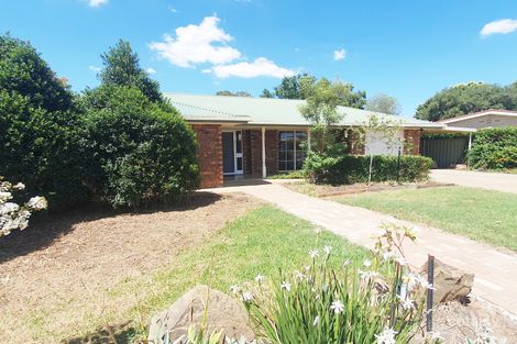 Property photo of 3 Kent Place Dubbo NSW 2830