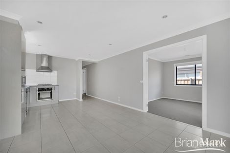 Property photo of 38 Kurrali Crescent Werribee VIC 3030