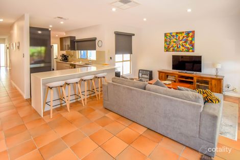 Property photo of 14 Eagle Court Desert Springs NT 0870