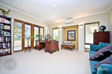 Property photo of 5 Crowley Vista Salter Point WA 6152
