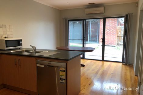 Property photo of 2/15 Fawkner Road Pascoe Vale VIC 3044