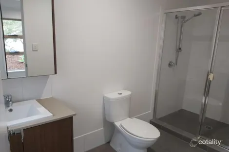 Property photo of 70 Ridgevale Boulevard Holmview QLD 4207