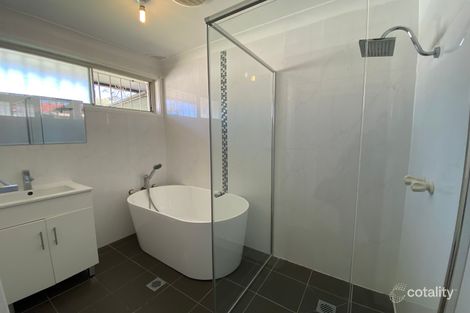 Property photo of 10 Dryden Place Wetherill Park NSW 2164