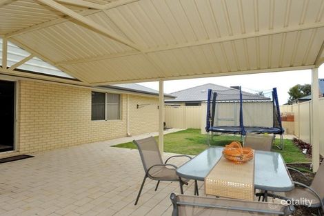 Property photo of 8 Caves Way Secret Harbour WA 6173