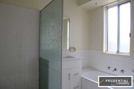 Property photo of 27 Crommelin Crescent St Helens Park NSW 2560