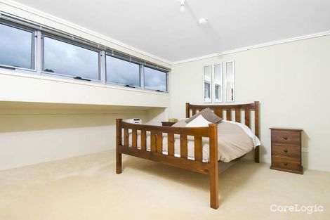 Property photo of 9/24 Sturdee Parade Dee Why NSW 2099