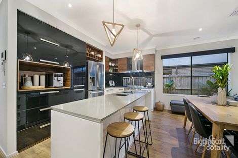 Property photo of 10 Morello Place Berwick VIC 3806