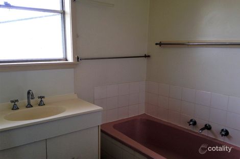 Property photo of 9 Trood Street Sale VIC 3850