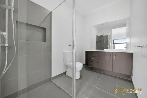 Property photo of 14 Langford Street Werribee VIC 3030