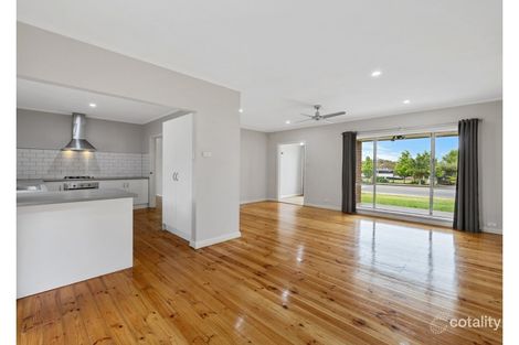 Property photo of 38 Galloway Road O'Sullivan Beach SA 5166