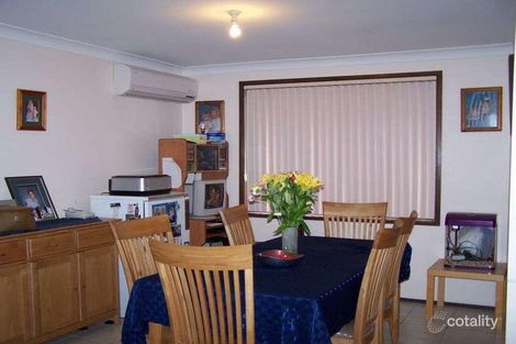 Property photo of 19 Mentha Place Macquarie Fields NSW 2564