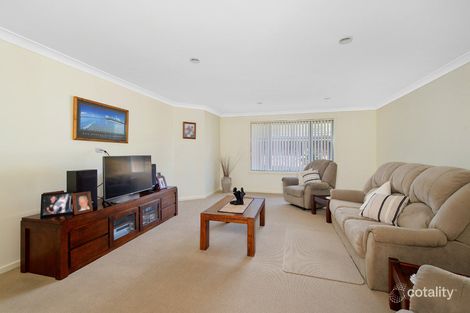 Property photo of 20 Ernest Street Lake Cathie NSW 2445