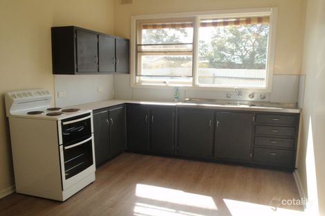 Property photo of 2 Peart Crescent Murray Bridge SA 5253