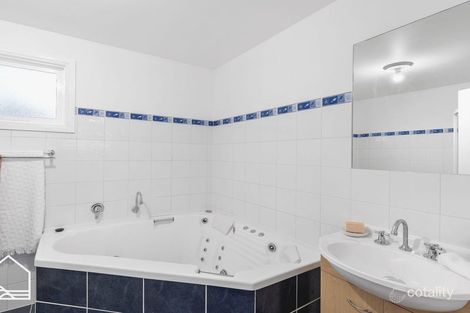 Property photo of 48 Emperor Drive Ocean Grove VIC 3226