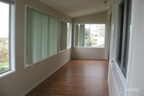 Property photo of 16 Ocean Drive Quinns Rocks WA 6030