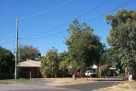 5b Lovett Pl, Queens Park, WA 6107