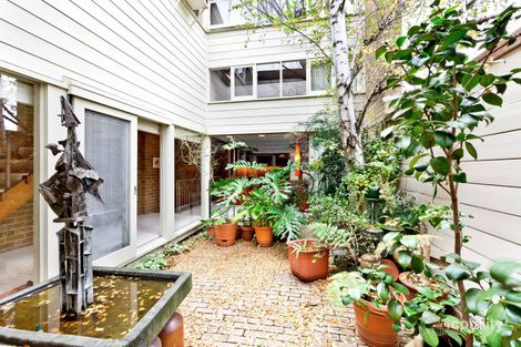 Property photo of 70 Aberdeen Road Macleod VIC 3085