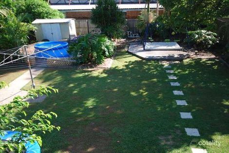 Property photo of 43 Warrina Crescent Burleigh Waters QLD 4220