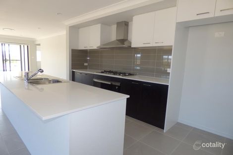 6 Meya Cres, Fletcher, NSW 2287