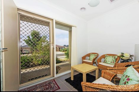 Property photo of 25 Bronson Circuit Hoppers Crossing VIC 3029
