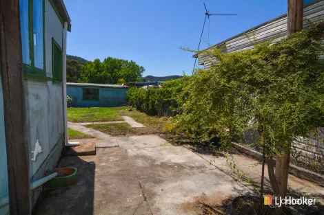 Property photo of 22 Young Street Lithgow NSW 2790