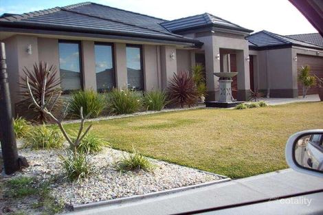 Property photo of 7 Arklow Glen Canning Vale WA 6155
