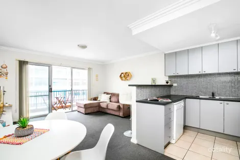 30/1-3 Sturdee Pde, Dee Why, NSW 2099
