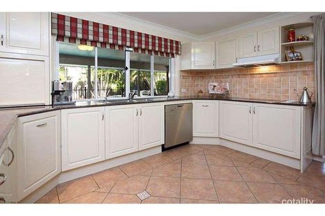 Property photo of 3 Rundle Place Carindale QLD 4152