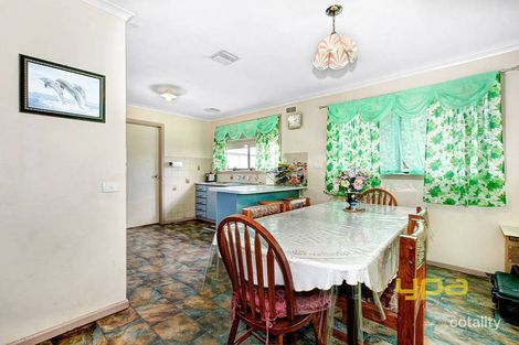 Property photo of 13 Jacaranda Court Werribee VIC 3030