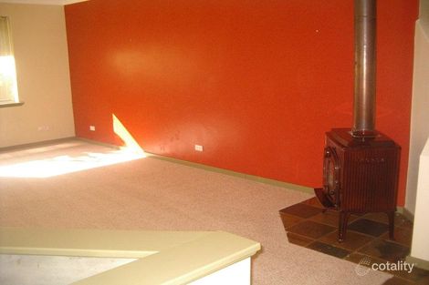 Property photo of 16 Raine Terrace Winthrop WA 6150