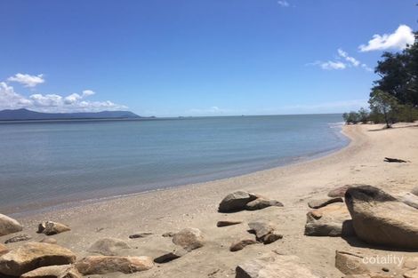 Property photo of 9 Bluewater Street East Trinity QLD 4871