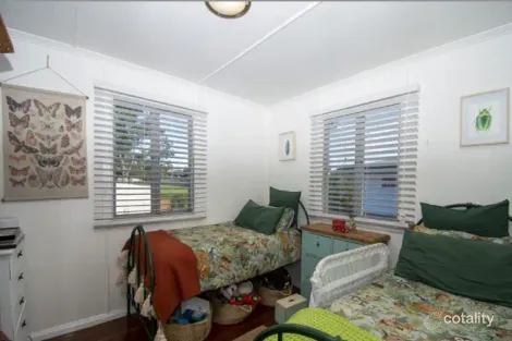 Property photo of 4 Cross Street Raceview QLD 4305