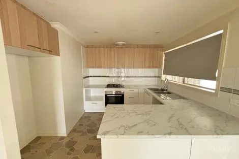 Property photo of 76 Calais Circuit Cranbourne West VIC 3977