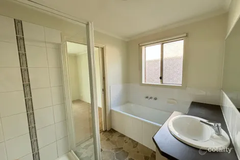 Property photo of 76 Calais Circuit Cranbourne West VIC 3977