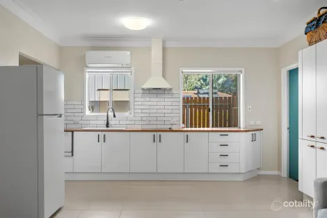 Property photo of 38 Valley Road Wellington Point QLD 4160