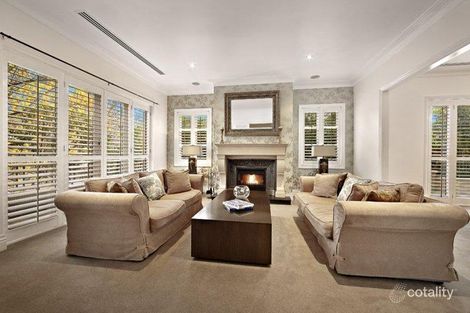 Property photo of 15 Struan Street Toorak VIC 3142