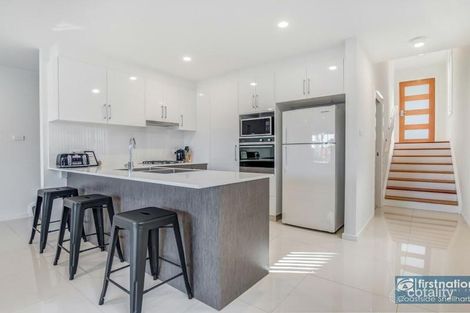 Property photo of 47 Lake Entrance Road Oak Flats NSW 2529