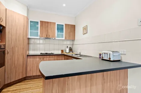 Property photo of 11 Kirren Close Cranbourne VIC 3977