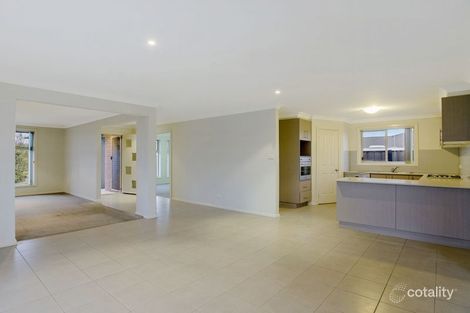 Property photo of 2 Dargy Amble Point Cook VIC 3030