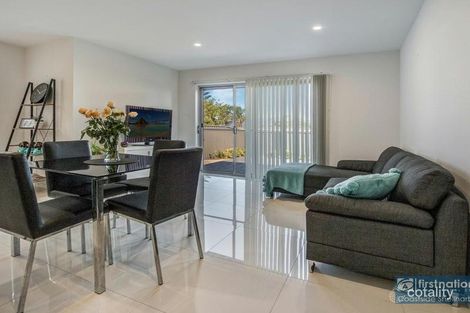 Property photo of 47 Lake Entrance Road Oak Flats NSW 2529