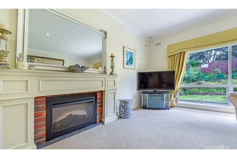Property photo of 32 Banksia Crescent Belair SA 5052