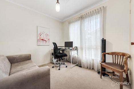 Property photo of 1/17 Elm Grove McKinnon VIC 3204